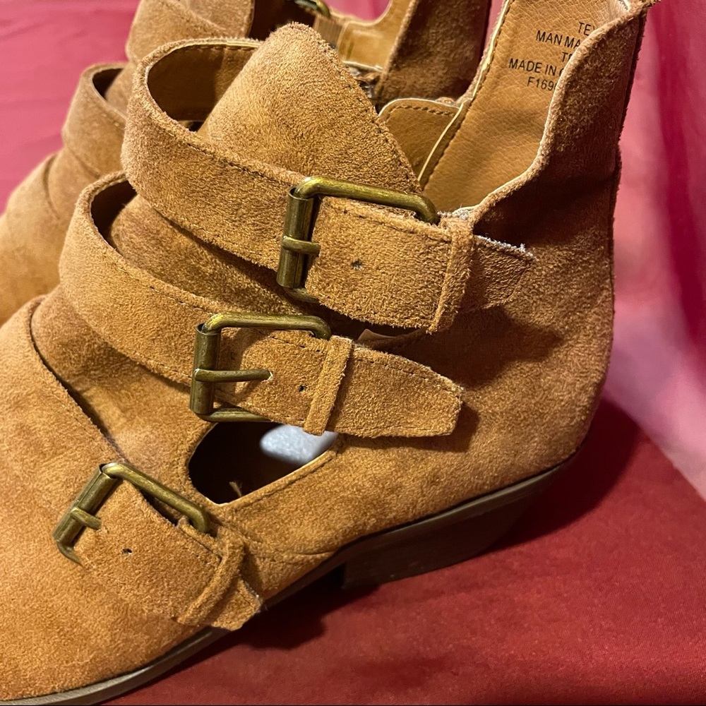 Universal Thread Kelsey Booties - image 6